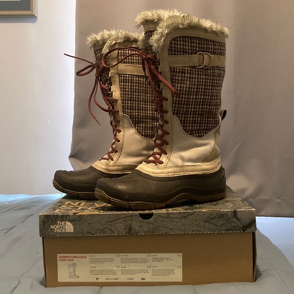 Great condition north face waterproof snow boots size 8 - Picture 1 of 10